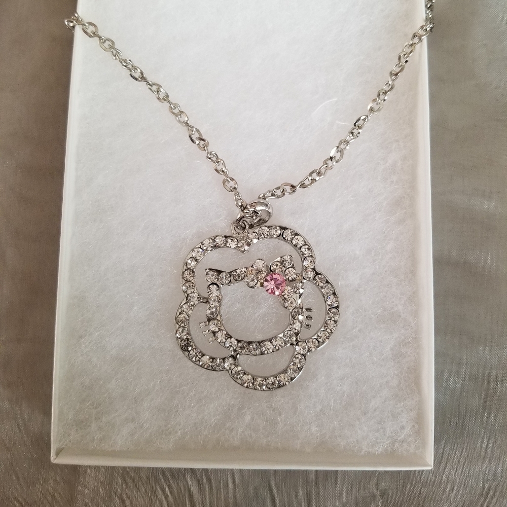 Hello Kitty Rhinestone Pendant - Picture 5 of 6